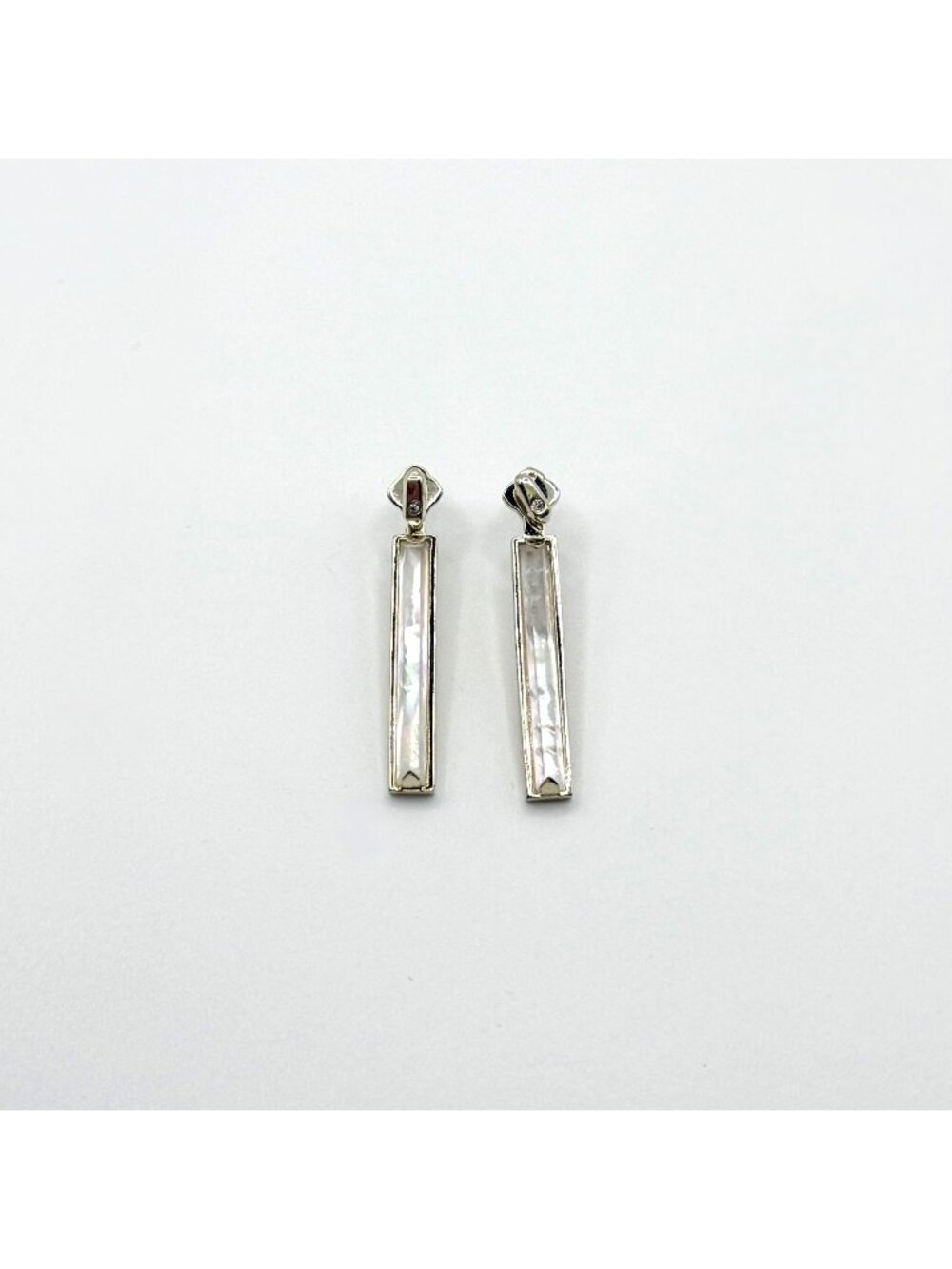 Kendra Scott Gold-Tone Dangle Earrings With Mother-Of-Pearl